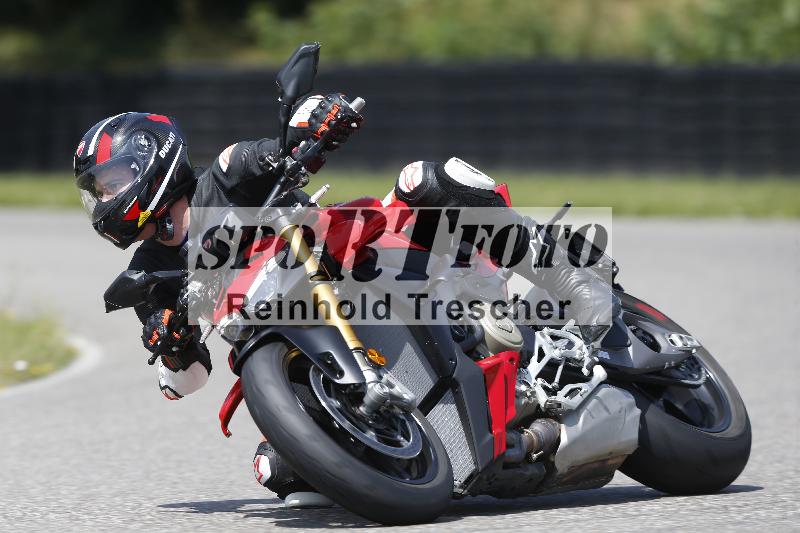 /27 12.06.2025 Ducati Schweiz Trackday Warmup  ADR/gelb-jeaune/ohne